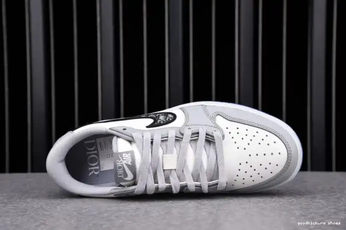 1 OG DR JORDAN LOW box) CN8607-002 X shoe (DR 0514
